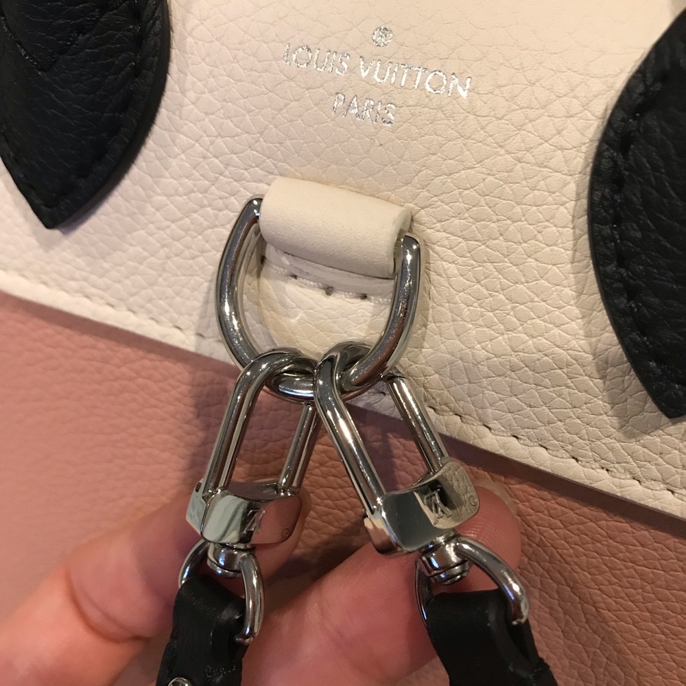 LV Lockme Backpack Mini - Picture 5 of 10